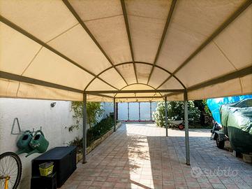 Gazebo senza copertura