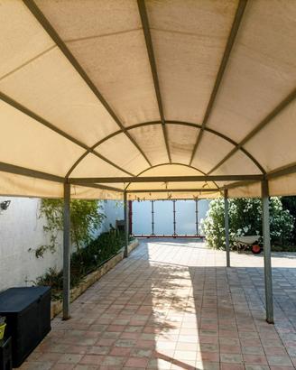Gazebo senza copertura