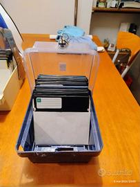 Box porta floppy da 5 1/4 con n°40 floppy Commodor