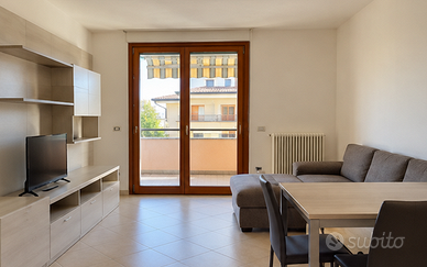 Bilocale con terrazzo e garage