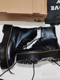 Stivali dr martens