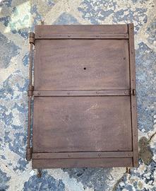 Antico sportello botola ferro battuto forno pozzo