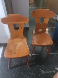 coppia di sedie in legno