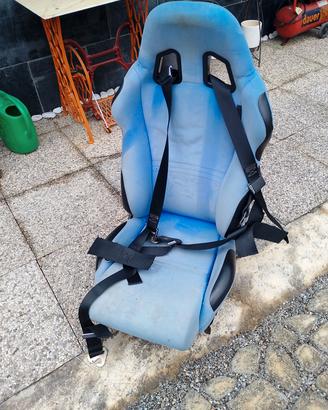 sedili sportivi