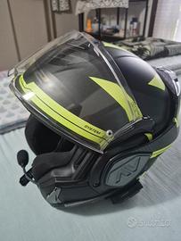 Coppia caschi moto uomo donna con interfono