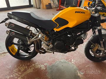Ducati Monster s2r