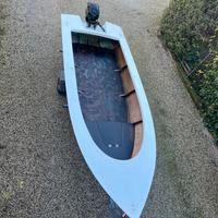 Cofano cantiere Bote compreso carrello