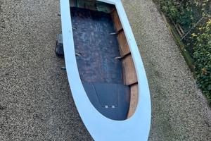 Cofano cantiere Bote compreso carrello