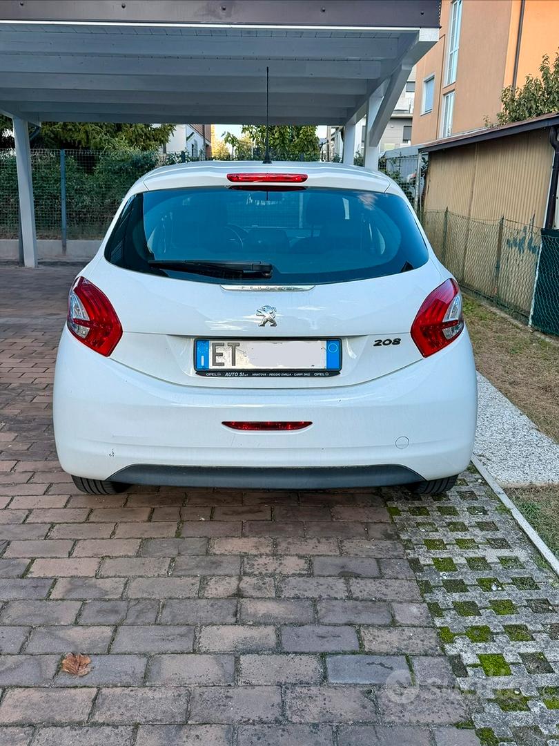Peugeot 208 1° serie