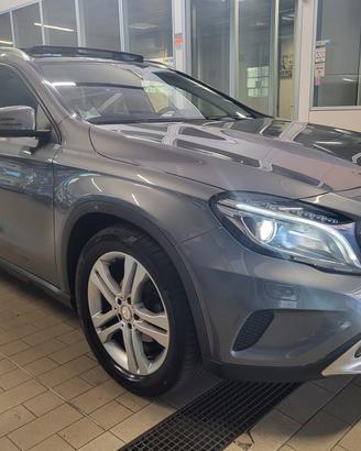 Mercedes-benz GLA 180 d Sport TETTO APRIBILE!! PRE
