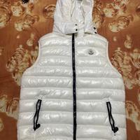 Smanicato moncler