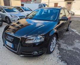 Audi A3 SPB 1.6 TDI 105 CV CR Ambition