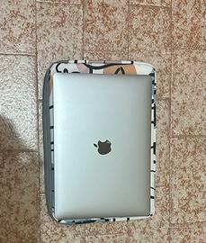 Macbook 13”