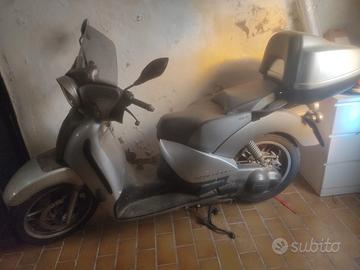 Aprilia Scarabeo 200 - 2004 come nuovo