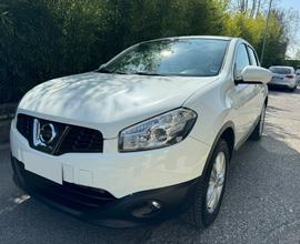 NISSAN Qashqai 2.0 dCi DPF 4WD aut. Acenta