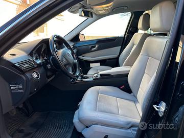 MERCEDES-BENZ E 220 D Avantgarde