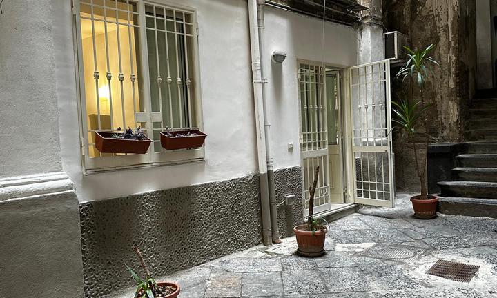 Bilocale ristrutturato e arredato centro storico