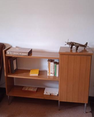 mobile libreria e portaoggetti.