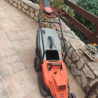 Taglia erbetta prato