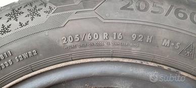 Gomme con cerchi in ferro 