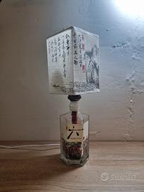 Lampada artigianale con bottiglia di gin