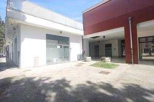 NEGOZIO A RAVENNA