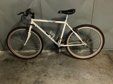 Mountain bike Gary Fisher usata molto poco