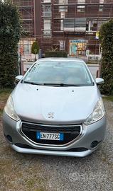 Peugeot 208 82cv 2012