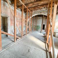 Prestigiosa soluzione al centro mav352