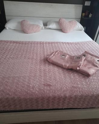 2 tenda 133×280cm. 1tappeto 2 cuscino 1candela 