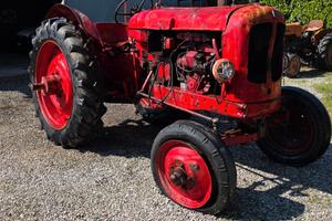 Trattore nuffield dm4
