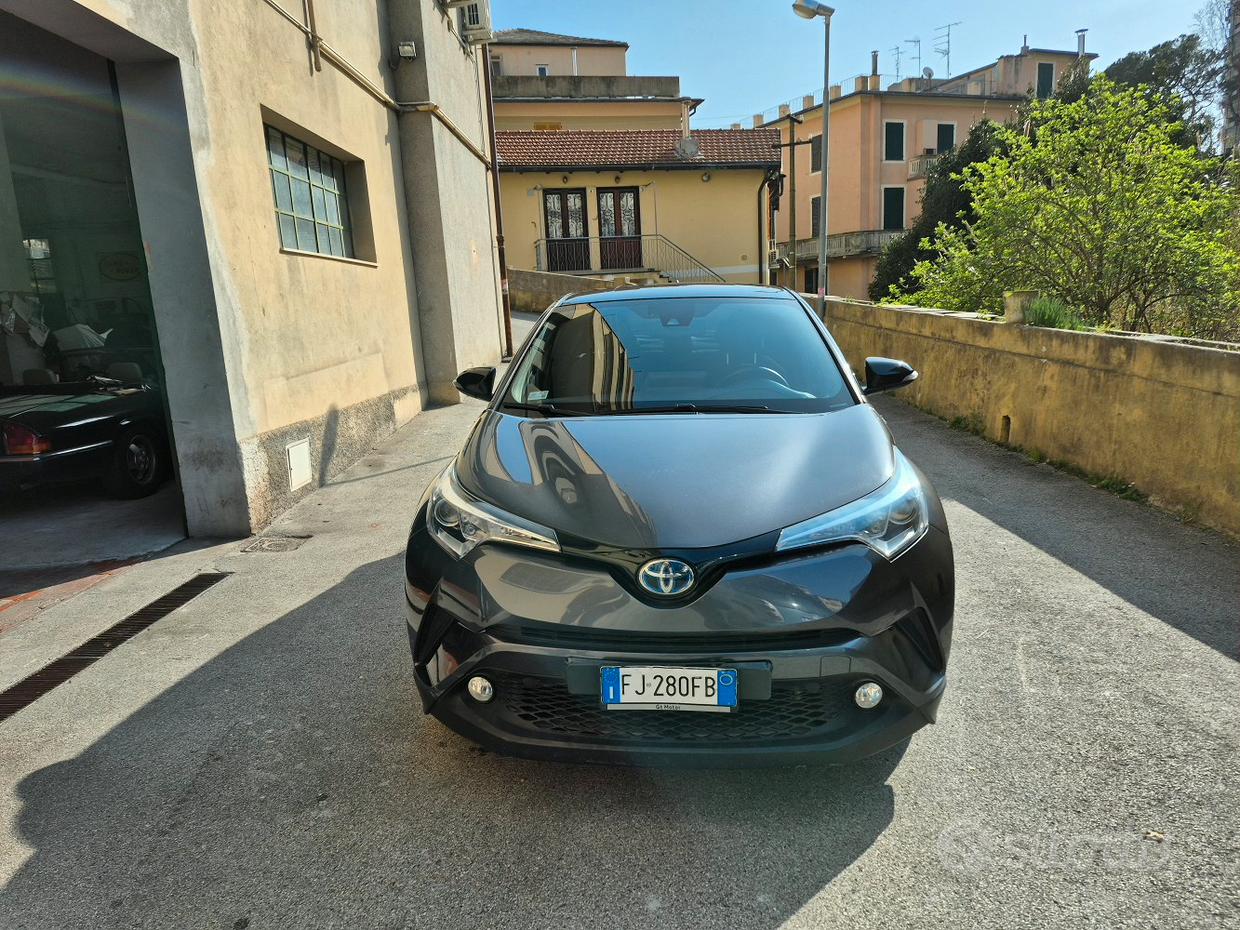TOYOTA C-HR (2016-2023)