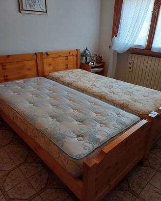 Letti artigianali (incluso materassi ed 1 comodino