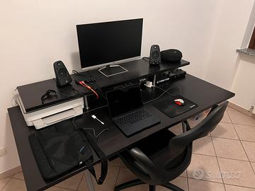 Tavolo per studio musicale