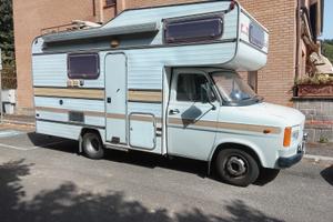 Camper mansardato