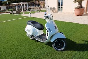 Vespa GTS 300 Super - 2013