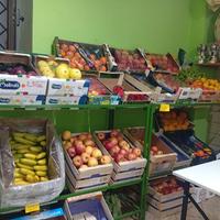 scaffali frutta e verdura 