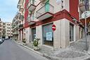 negozio-a-putignano-via-antonio-karusio-2-locali