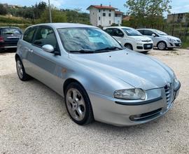 Alfa Romeo 147 1.9 JTD 16V cat 3 porte Distinctive