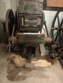 Stampanti e cassettiere antiche 