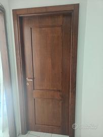 1 portone ingresso e 3 porte interne 