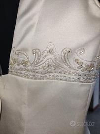Abito da sposa redingote nuovo