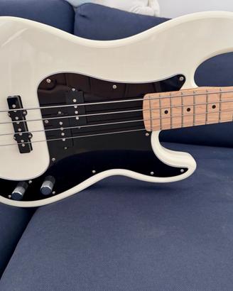 Squier precision bass