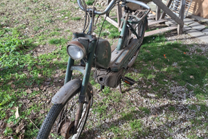 Moto d'epoca in blocco