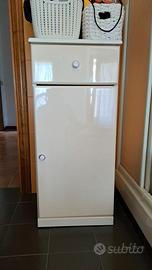 mobiletto laccato perla