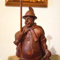 Antica scultura in ulivo