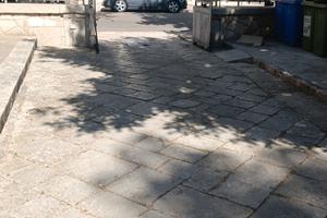 POSTO AUTO UN MINUTO DALLA STAZIONE 