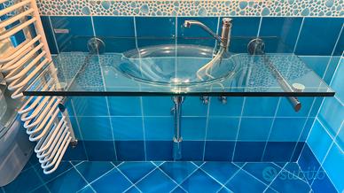 Top bagno con lavandino integrato in cristallo