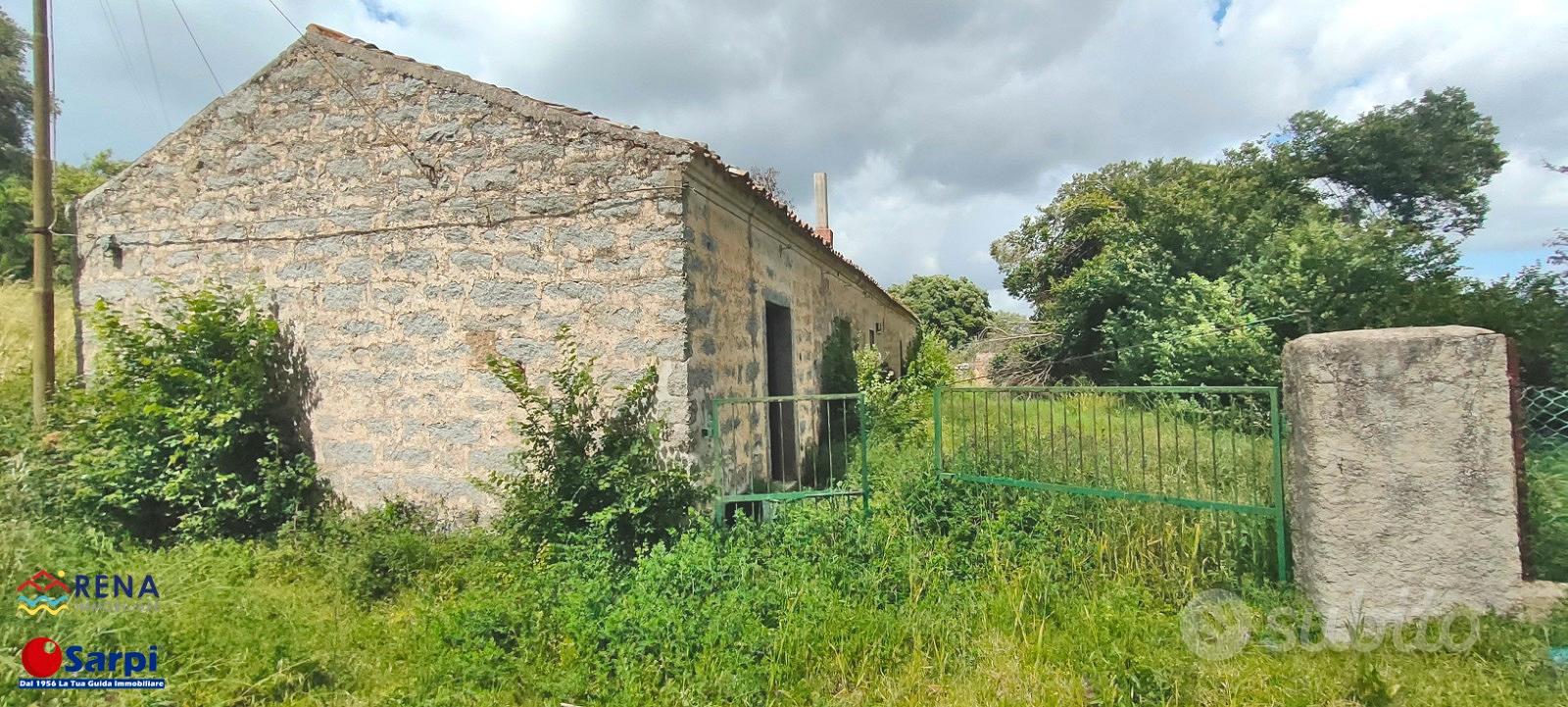 Interessante stazzo con ampio terreno - Luogosanto - Vista 3