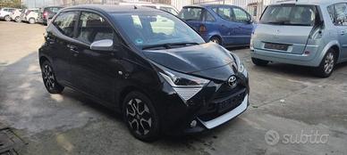 TOYOTA - Aygo - 1.0 VVT-i 72 CV 5p. x-play MMT